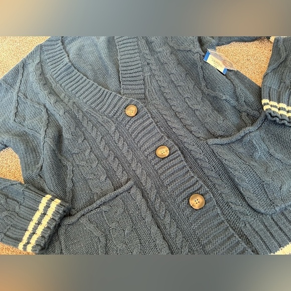 NEW Arizona Blue Knitted Cardigan - Picture 2 of 5